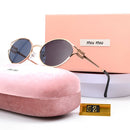 [COMPRE 1, LEVE 2] Óculos de Sol MIU MIU Solar